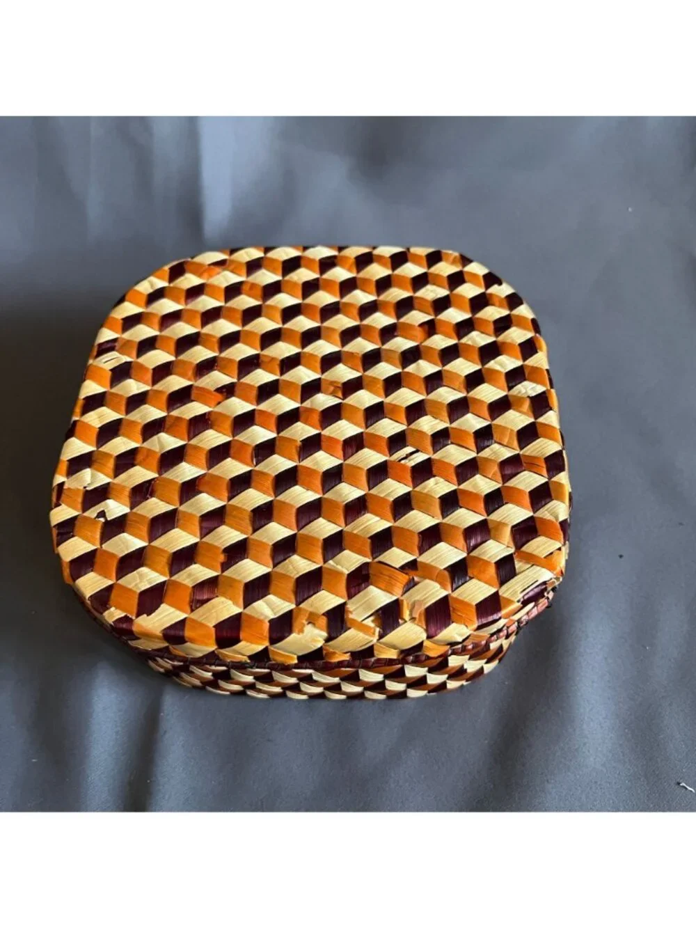 Woven Bamboo Trivet Set with Decorative Storage Box With Lid - Geometric Pattern - Picture 4 of 5